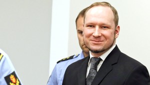 DVA ROKY PO. Breivik svoj čin nikdy neoľutoval