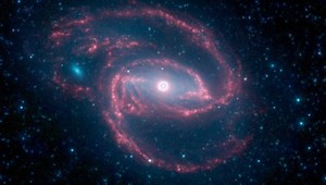 Čierna diera zasvieti. A zhltne trojnásobok Zeme