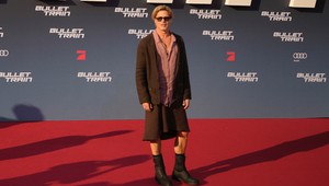 Brad Pitt spôsobil rozruch sukňou na premiére, TOTO je jeho šokujúce vysvetlenie!