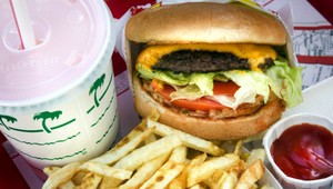 Vrásky, opuchy, akné? NA VINE vine sú aj TIETO POTRAVINY