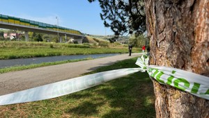 Tragédia v Ľubochni: Nezvestného muža našli bez známok života v úložnom priestore gauča