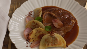 Hlavné jedlo: To je ale tuhá kosť!