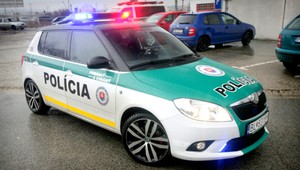 Žena skočila zo siedmeho poschodia. Bola na mieste mŕtva