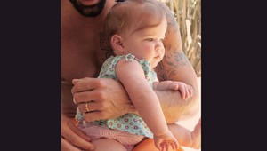 Slávny spevák sa prvýkrát pochválil fotkou dcéry, narodeniny oslavujú rovnaký deň