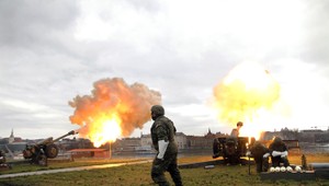 Z Tyršovho nábrežia sa niesol zvuk streľby. Profesionálni vojaci si pripomenuli vznik SR