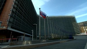 Brusel proti Bruselu. Európsky parlament pripravuje žalobu na Európsku komisiu za nečinnosť