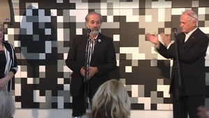 Autor Čumila Viktor Hulík jubiluje. Pri tejto príležitosti otvára výstavu Variabily