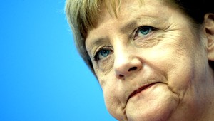 Tretina Nemcov chce odstúpenie Angely Merkel, pre postoj k migrantom