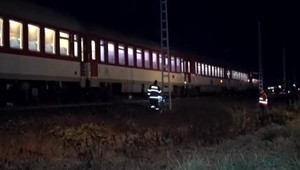 Mladý muž vstúpil do koľajiska a postavil sa pred vlak: Tragédii sa už nedalo zabrániť