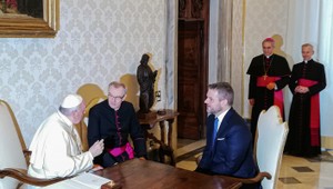 Pápež František prezidentovi SR udelí osobnú audienciu