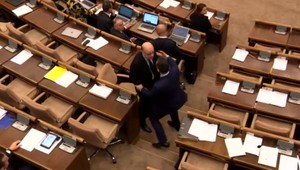 ZÁZNAM: Konflikt v parlamente. Tomáš a Baránik sa pohádali pre kauzu Čistý deň