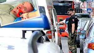 Pozabíjam vás, vyhrážal sa Milan (51) v banke