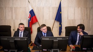 Návrh na zrušenie obvinenia im nevyšiel: Fico s Kaliňákom ho podali predčasne