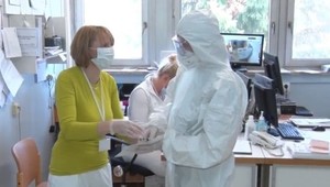 V levickej nemocnici pomáha zdravotníkom aj deväť študentov. Chcú byť tam, kde je najviac treba