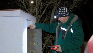 Obyvatelia paneláku v Humennom zacítili zápach plynu. Nikto ale nepredpokladal, že plyn naozaj uniká