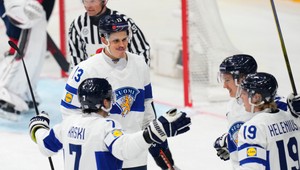 Súboj titanov pre Kanadu. Fíni musia stále bojovať o štvrťfinále