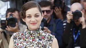 Škandál na červenom koberci: Marion Cotillard porušila pravidlo festivalu v Cannes!
