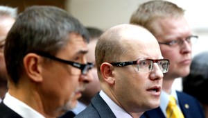 Zeman vymenuje Sobotku za premiéra o týždeň