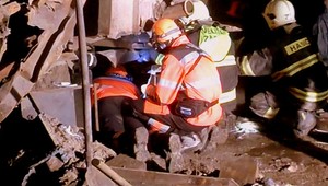 V Štúrove sa zrútil oceľový kolos, zranil Ukrajinca (45)