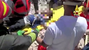 Dievčatko položilo život za svoju sestru. Počas zemetrasenia ju chránilo telom