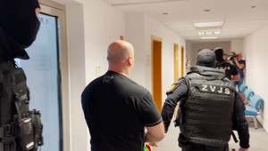 Pojednávanie s Mikulášom Černákom: Jeho advokát má byť na pokraji života