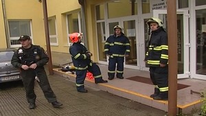 Aktualizované! Pomsta kamarátke: Antrax priniesla na základnú školu!