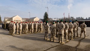 Vojaci na misiách sa so starým rokom lúčili v službe. Mnohí ďaleko od pevniny