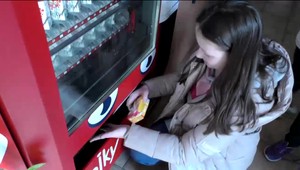 Viac ako 200 000 žiakov ostalo bez pravidelného mlieka. Najväčší dodávateľ ho už neposiela