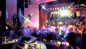 Polícia ukončila technopárty v Bratislave, akcia rušila nočný kľud