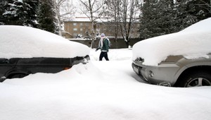 Panika v Handlovej. Muž láka školáčky do auta, varuje polícia
