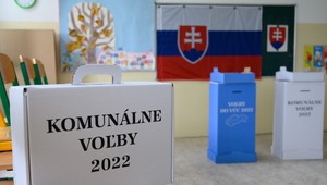 Na spojených voľbách sa zúčastnili aj politici: Choďte voliť, rozhodnúť môže aj jeden hlas, vyzýva Raši