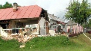 V rodinnom dome vybuchol plyn, rodina ušla v poslednej chvíli