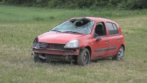 Vodič nezvládol zákrutu a amputoval si ucho