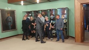 Po lekároch hrozia výpoveďami aj záchranári. O požiadavkách rokovali s Borisom Kollárom