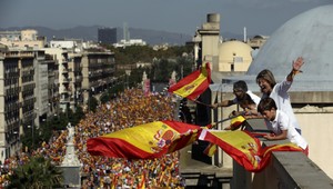 Bez možnosti kaucie nariadil španielsky súd väzbu pre dvoch lídrov stojacich za referende