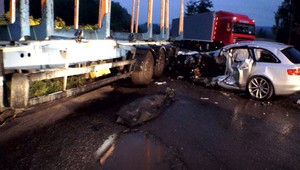 Mladík, ktorý narazil do autobusu s turistami, nemal v krvi len alkohol