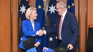 EÚ a Austrália uzavreli dohodu o voľnom obchode, clá na väčšinu tovarov skončia