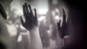 Film Veroniky Homolovej Tóthovej, Ruky na skle, rozplakal aj hercov, ktorí v ňom účinkovali