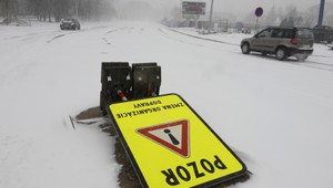 Silný vietor potrápi veľkú časť Slovenska. Na horách hrozí víchrica