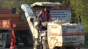 Oprava nebezpečného úseku. Na Kysuciach potrebovala frekventovaná cesta súrnu opravu