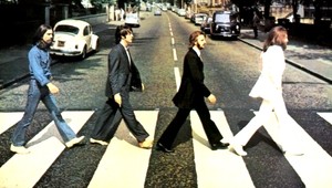 Zomrel bývalý producent Beatles George Martin