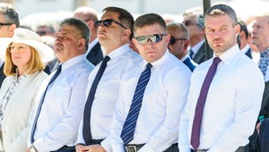 Majetok politických strán. Najbohatší je Smer-SD