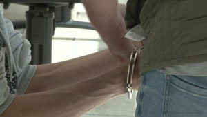 Krčmovú hádku vyriešil po svojom. Muža bodol vojenským nožom