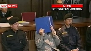 Prípad Fritzl: Skončilo dôkazové konanie v procese s "netvorom z Amstettenu"