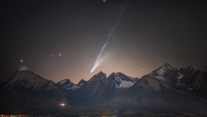 NASA vybrala ako snímku dňa fotografiu kométy nad Vysokými Tatrami