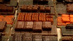 Utiekol pred vojnou. Teraz chce z novej domoviny spraviť čokoládového lídra