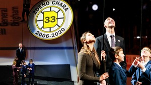 Boston navždy vyradil dres Zdena CHÁRU