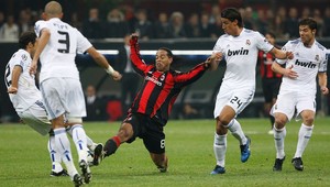 Do osemfinále aj Bayern, Inzaghi dobehol Raula
