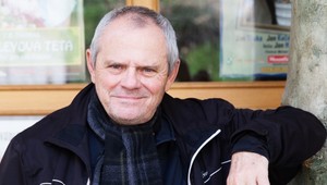 Milan Kňažko má dôvod na úsmev: Prekonal COVID-19 a konečne sa vracia na obrazovky!