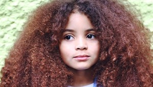 Vďaka svojej hrive sa stal hviezdou modelingu: Ako dnes vyzerá vlasatý chlapec?